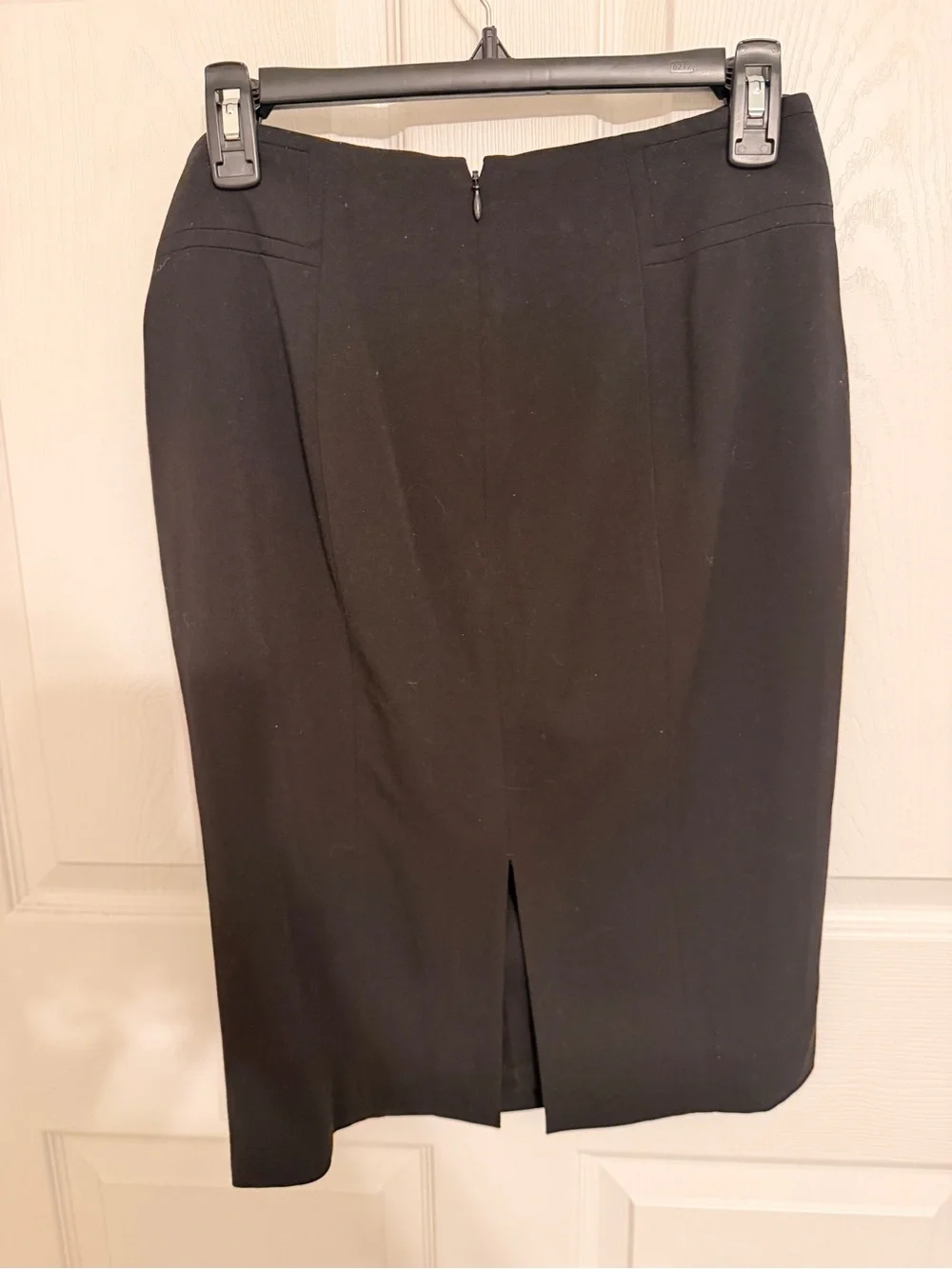 White House Black Market Black Button-Accent Pencil Skirt